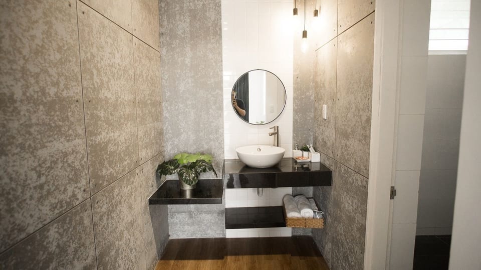 Shower, free toiletries, hair dryer, slippers
