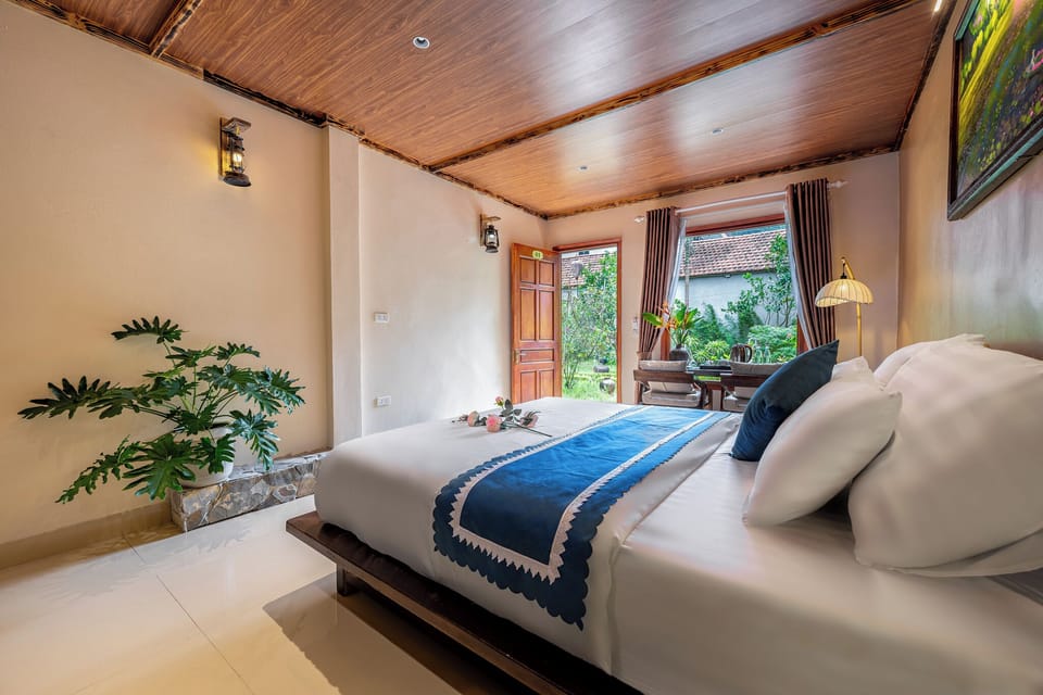 Deluxe Double Room | Minibar, desk, free WiFi, bed sheets