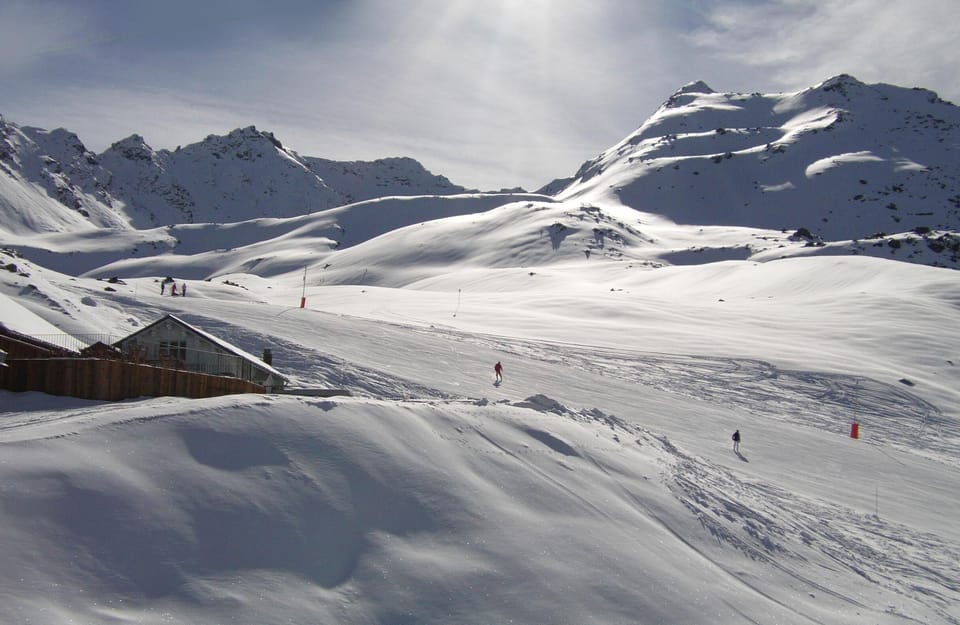 Snow and ski sports
