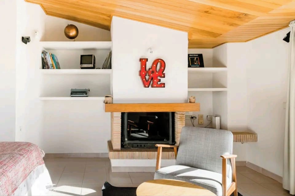 Fireplace corner