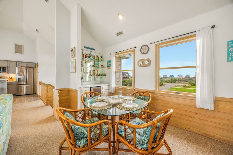 Surf or Sound Realty - 278 - 2nd Wind - Dining Area -4