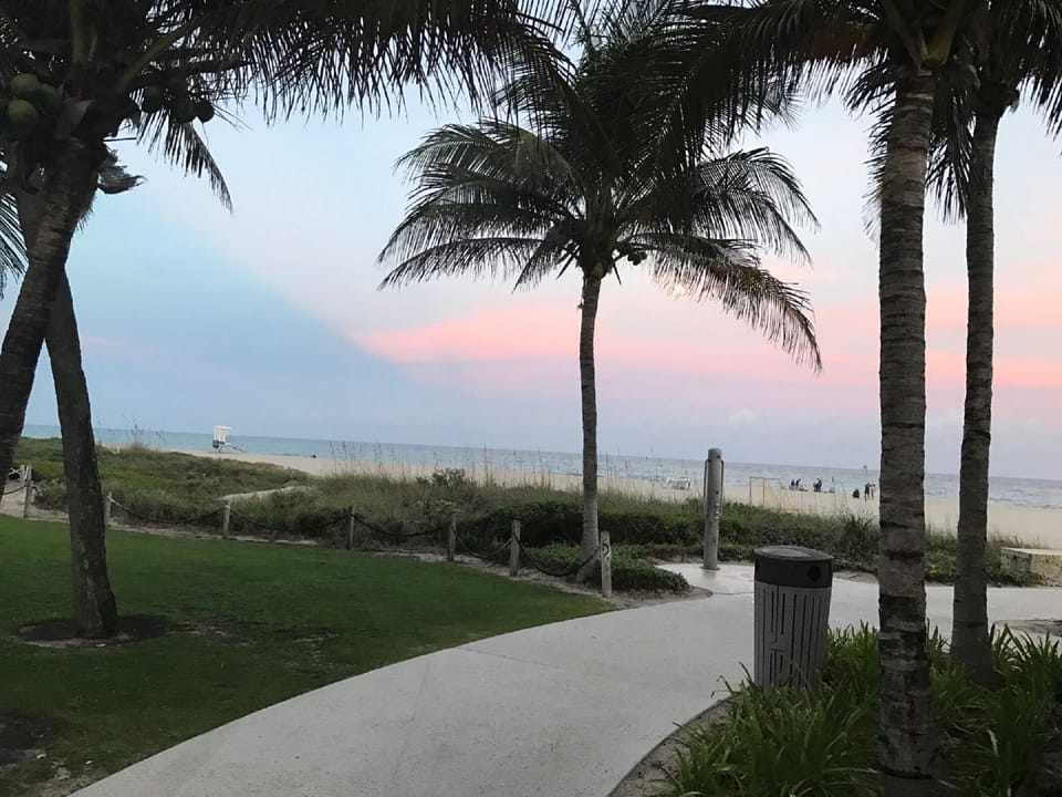 BEACH LESS THAN 2 MIN WALK FROM THE PROPERTY