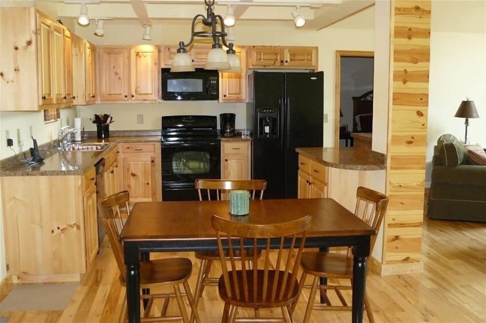 Kitchen and dining area
