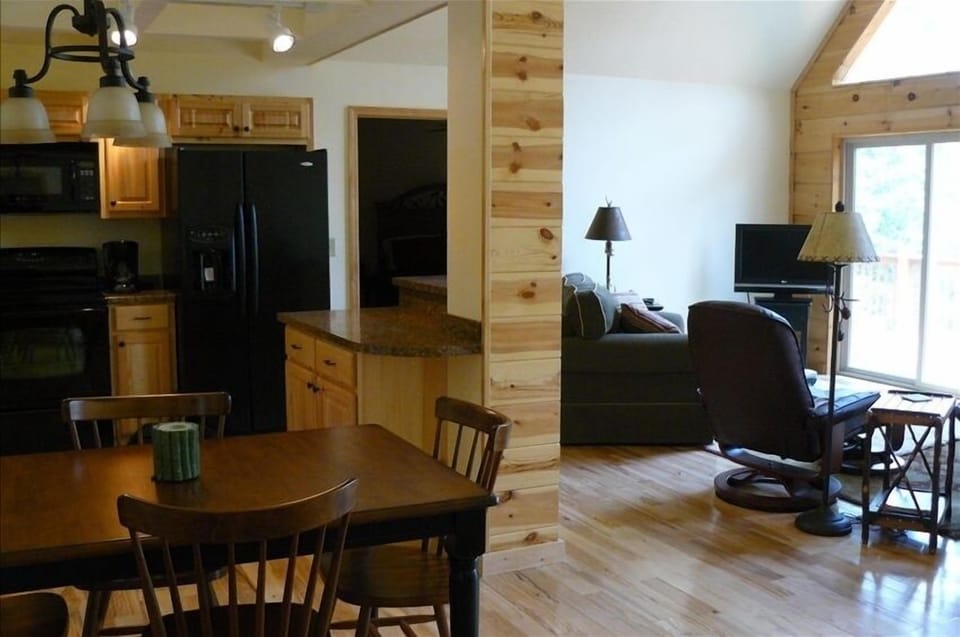 Kitchen& family room