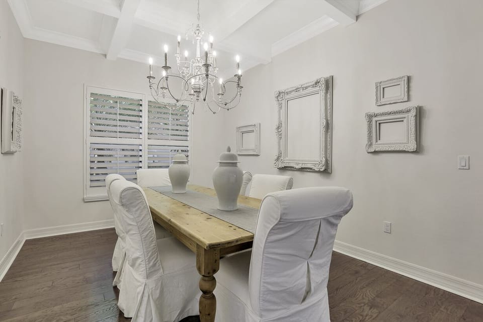 Dining room looking in
