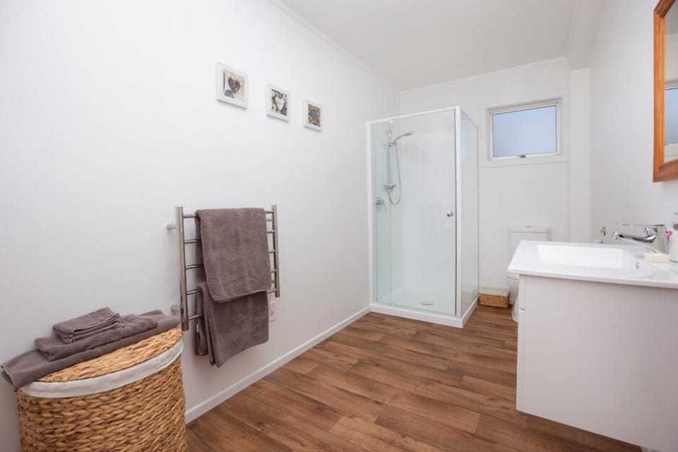 Modern Bathroom