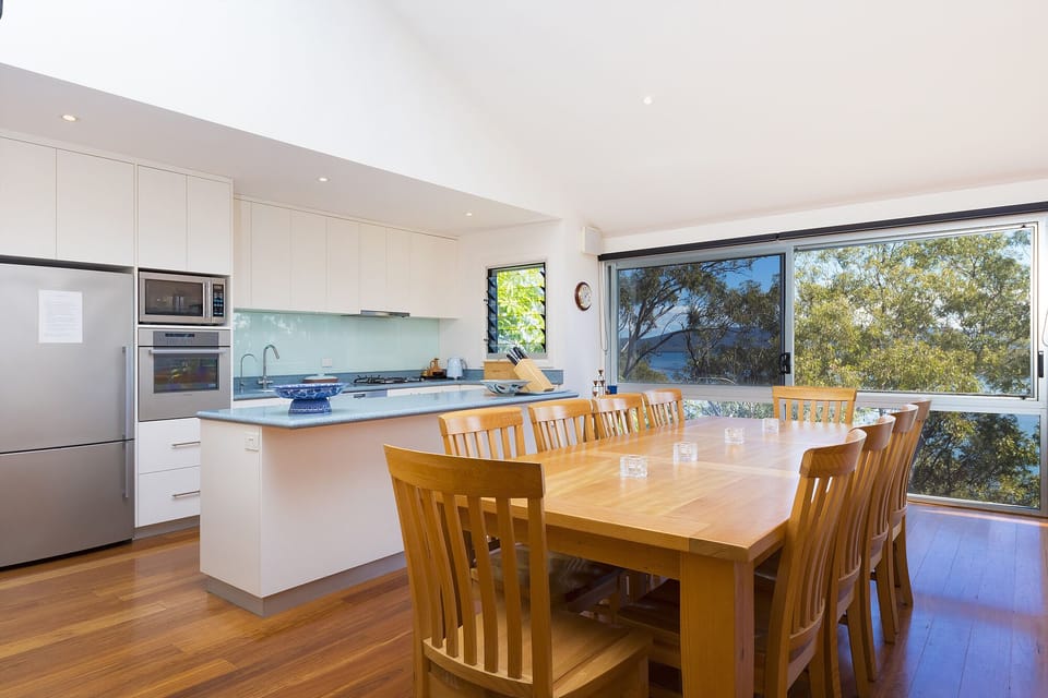 4.	Plenty of space for friends and family overlooking the waters of Wallis Lake.