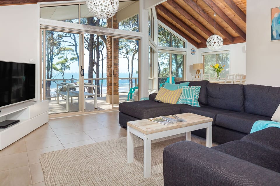 lounge room