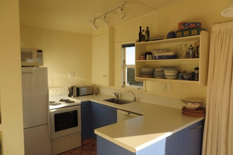 Well-equipped kitchen