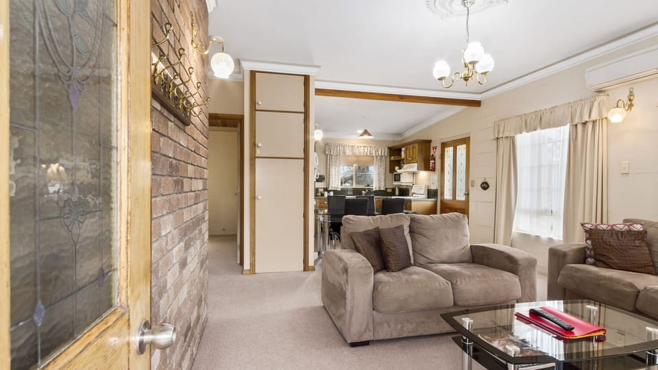 Dove Cottage living and dining.