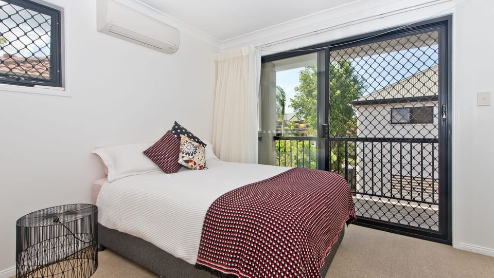 Bedroom 2 with double bed