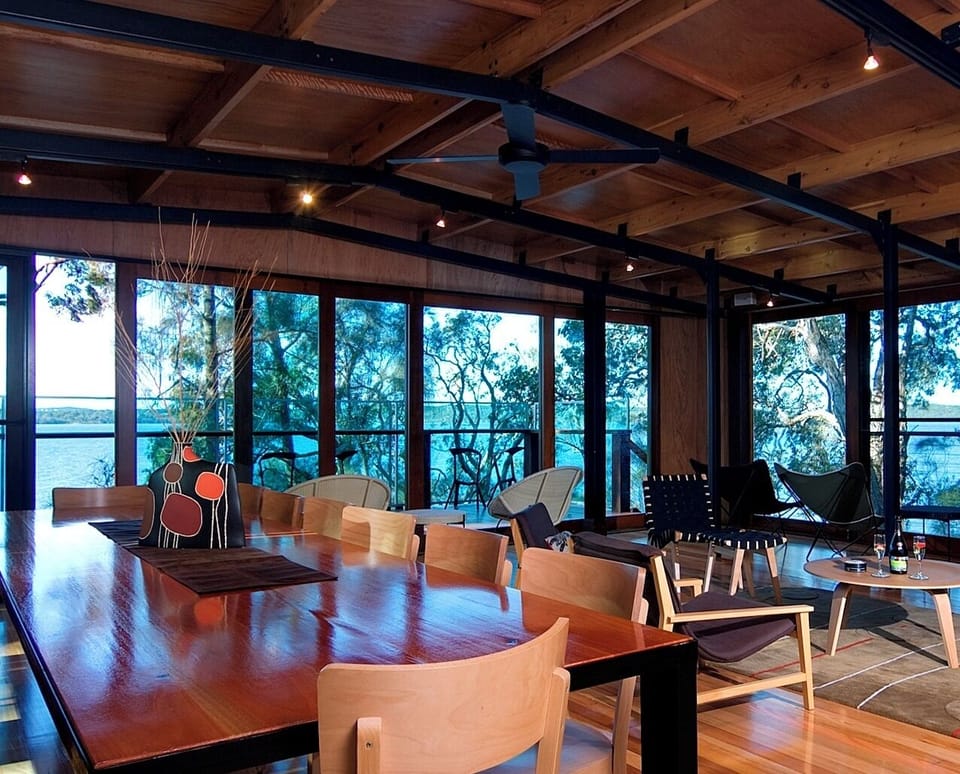 Gooloowaa - dining/sitting area