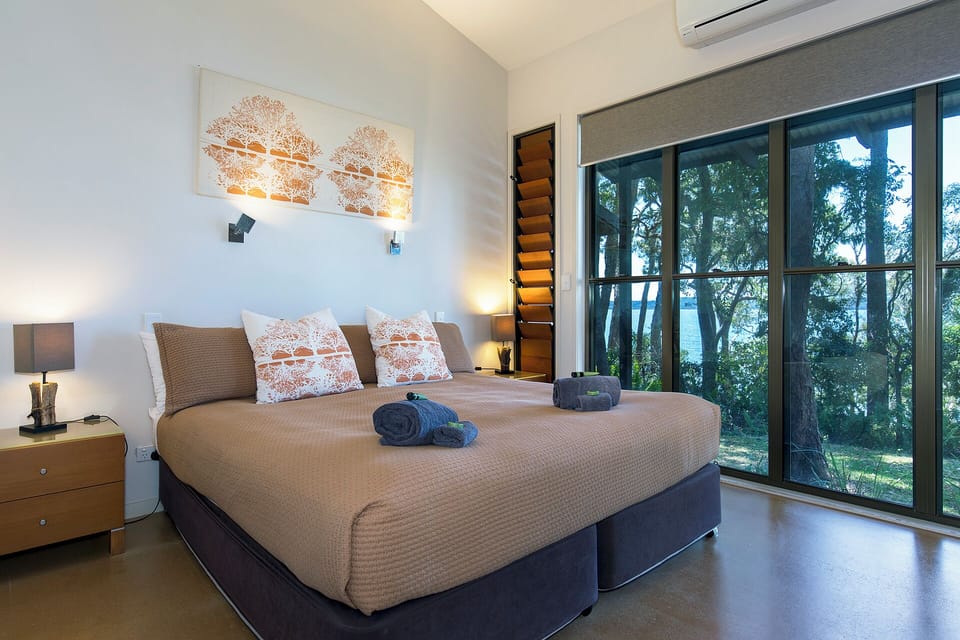 Driftwood Bedroom 2 lake view