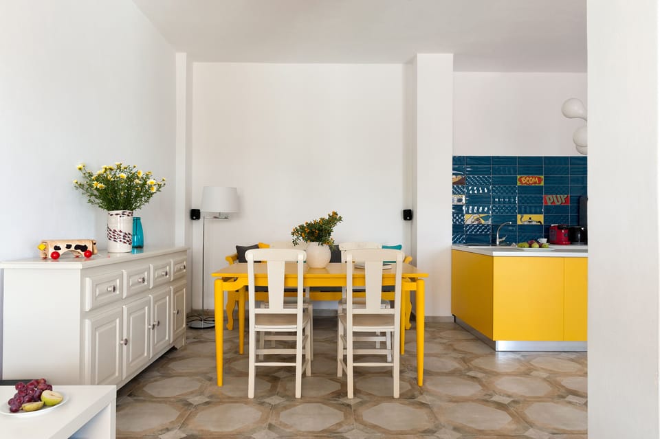 Dining room chelona