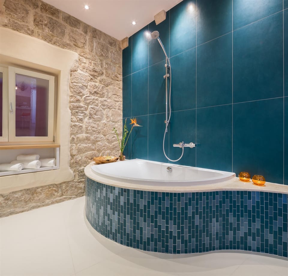 That place studio apartment in Trogir, bathroom