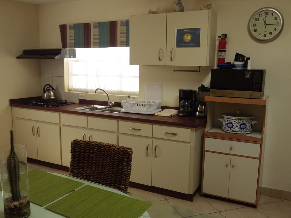 Fully equipped kitchen