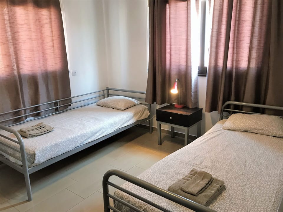 Bedroom with two single beds