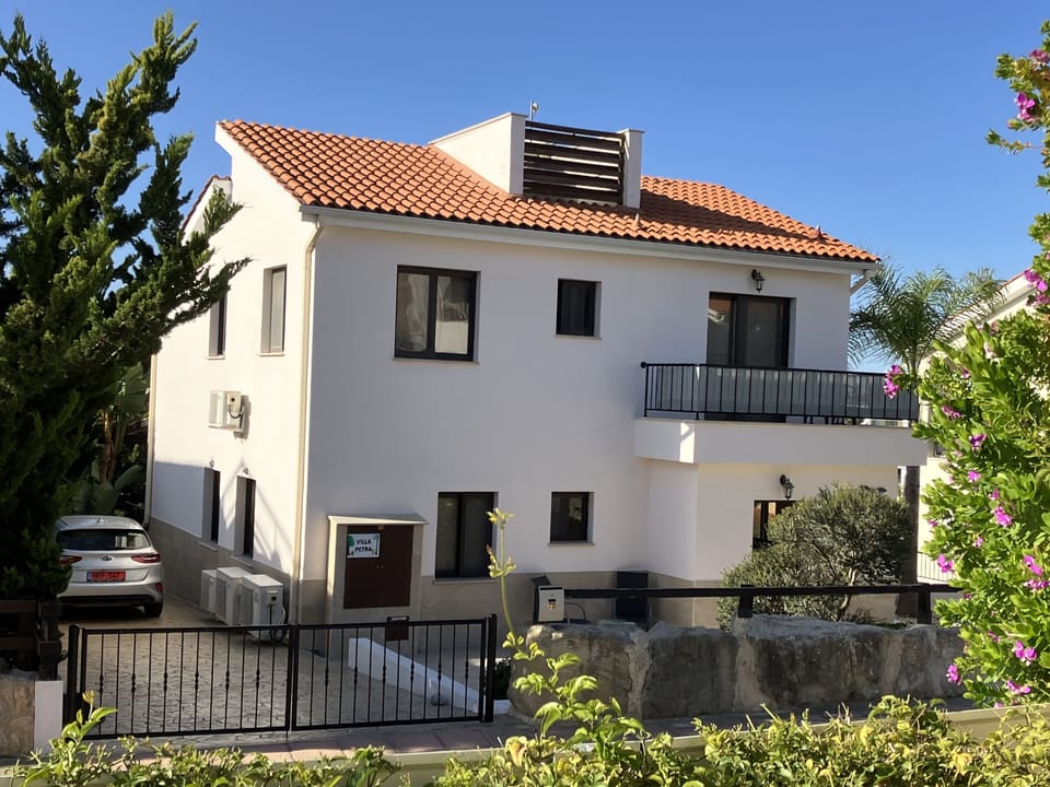 Beautiful Villa Petra with South facing rear garden with Pool and Games room