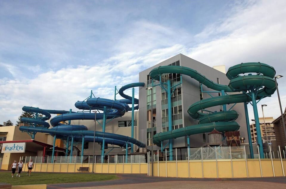 10 mins walk to the Beachouse Amusement Park