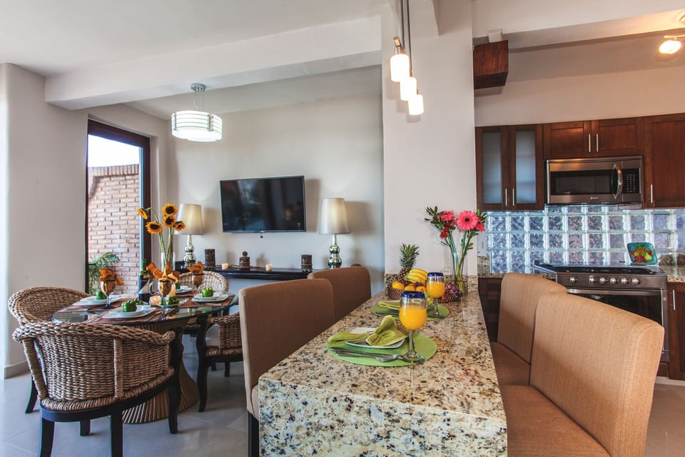 Kitchen / dining