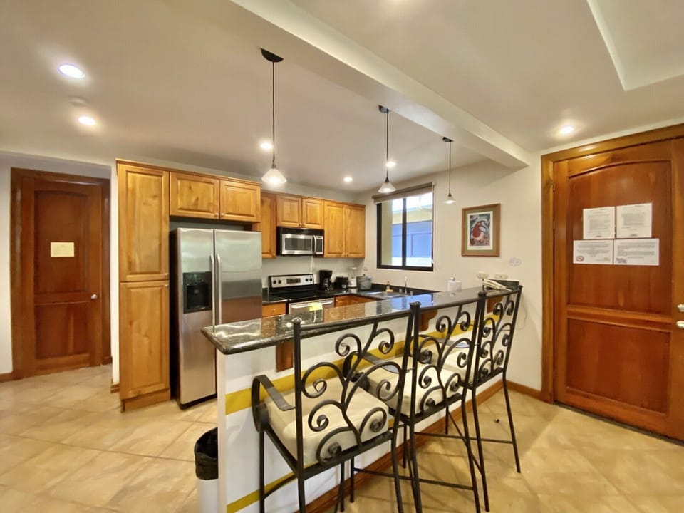 Fully equipped kitchen