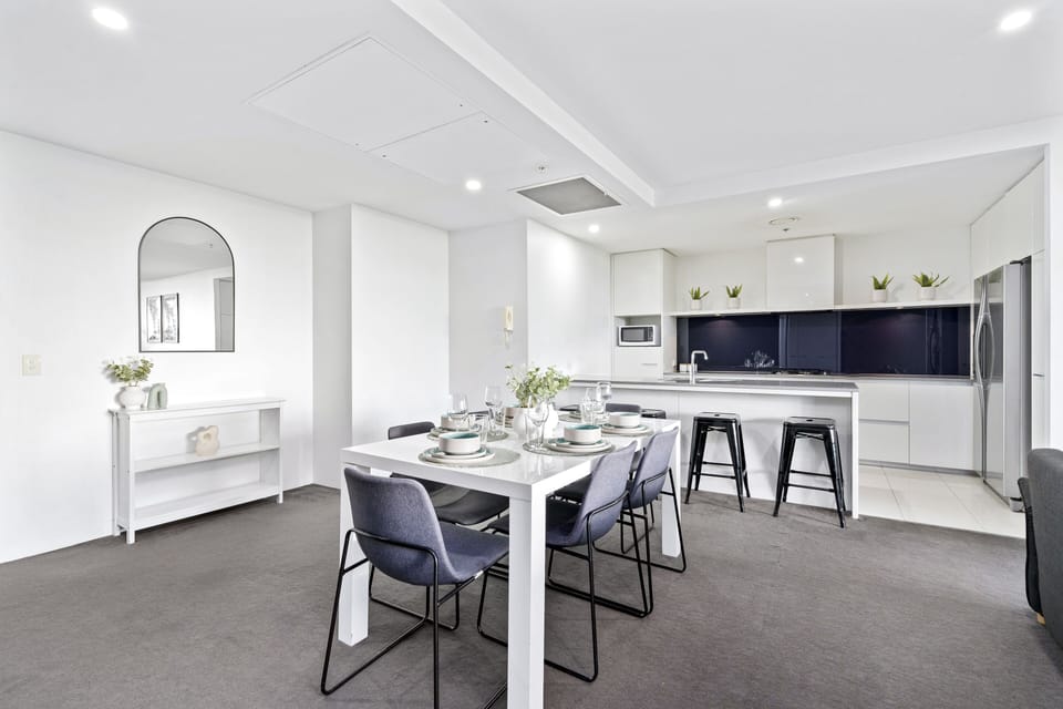 Enjoy your sumptuous meal in this elegant dining area 