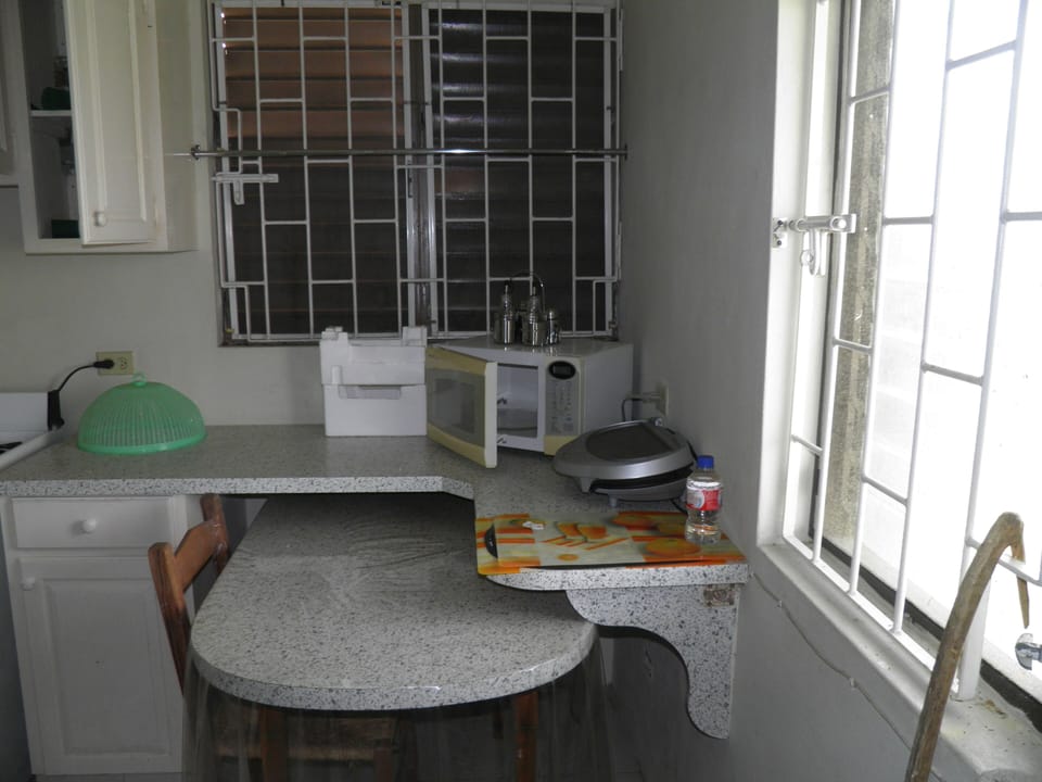 pull out table in kitchen under table top