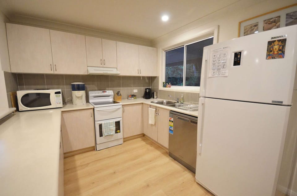 Kitchen 01