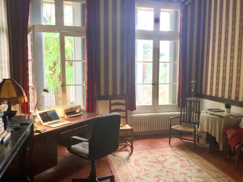 Study can be a 5th Bedroom with en suite shower