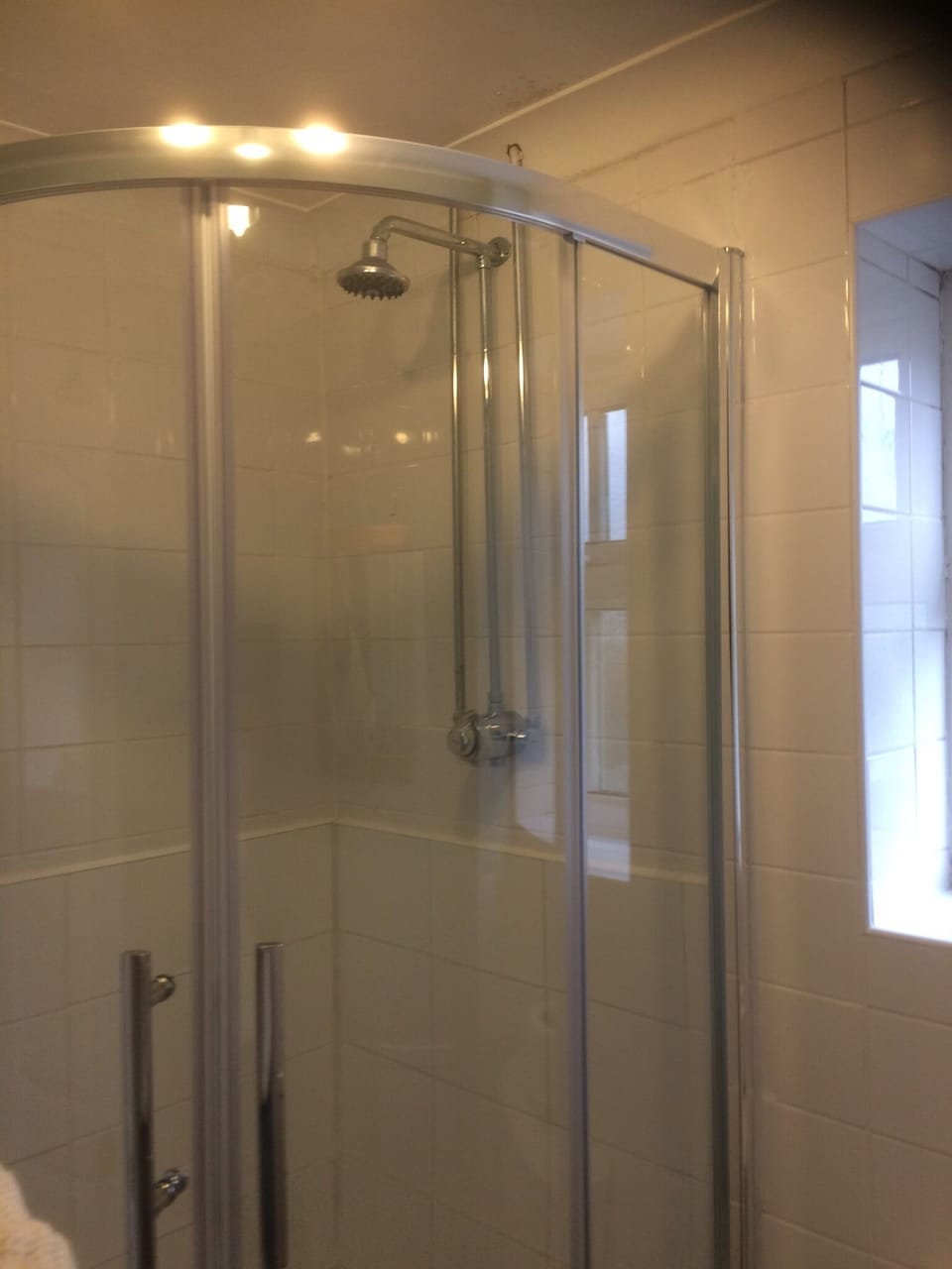 Ensuite shower room with loo ,wash hand basin and power shower