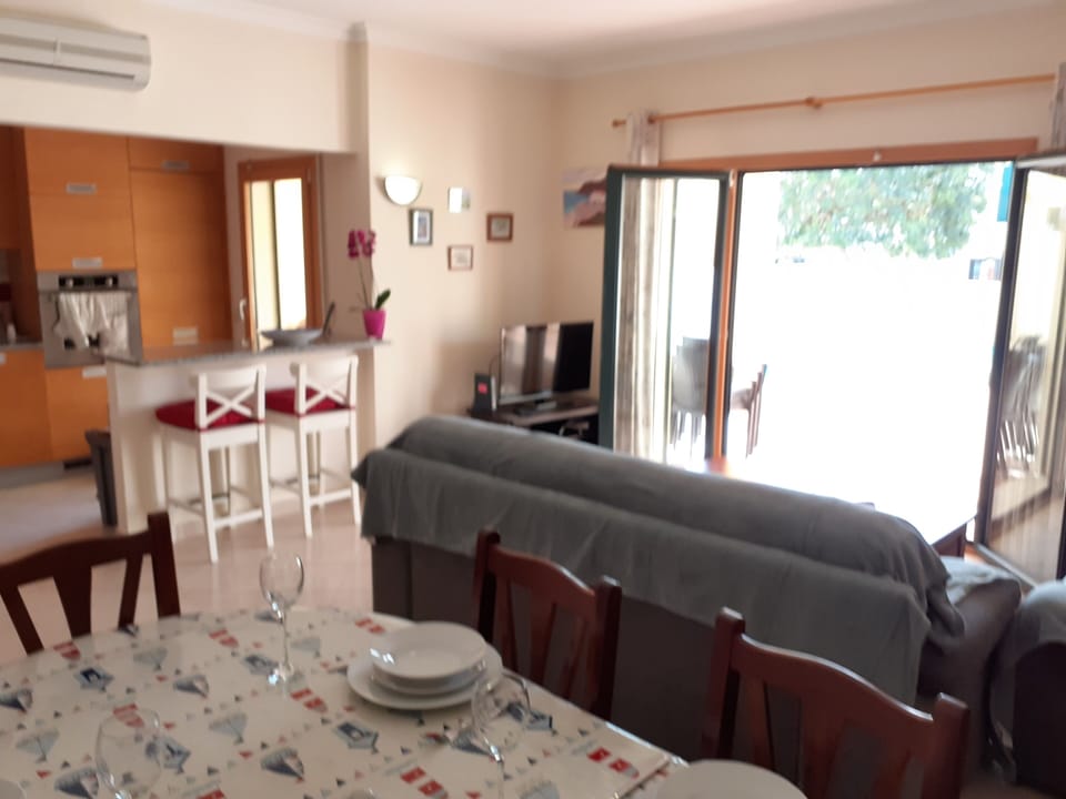 Looking towards the Kitchen