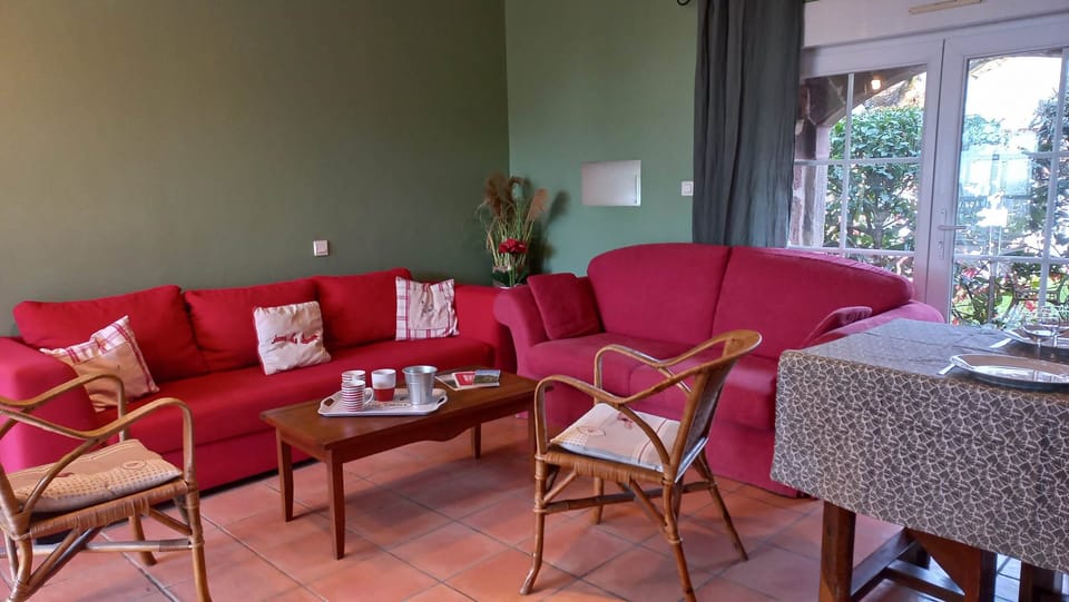 Chambre familiale du gîte Grande Ourse à Noailhac avec 4 couchages