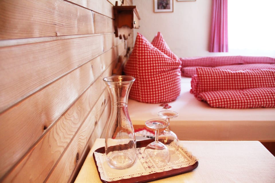 Double Room | Hypo-allergenic bedding, memory foam beds, in-room safe, desk