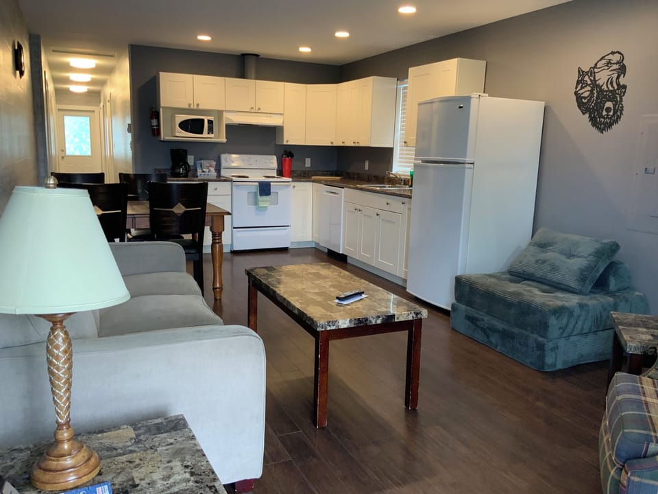 Cottage B | Living area | 32-inch TV with cable channels