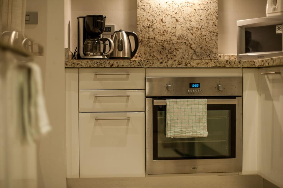 Full Western Kitchen