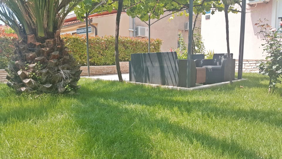 garden oasis for relaxing and enjoying
