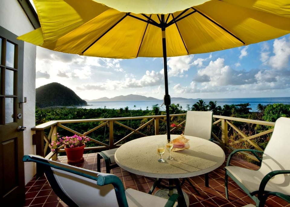 Deck and view to Jost Van Dyke