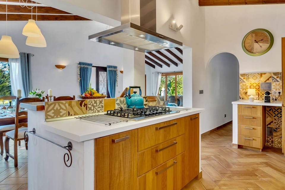 Fully fitted and well equipped Kitchen