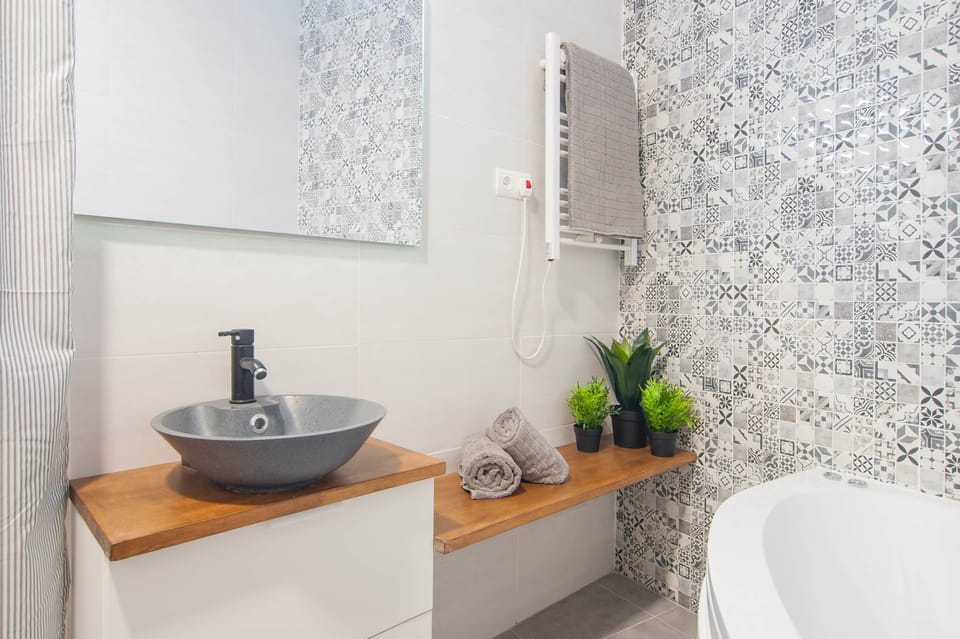 Bathroom1 02