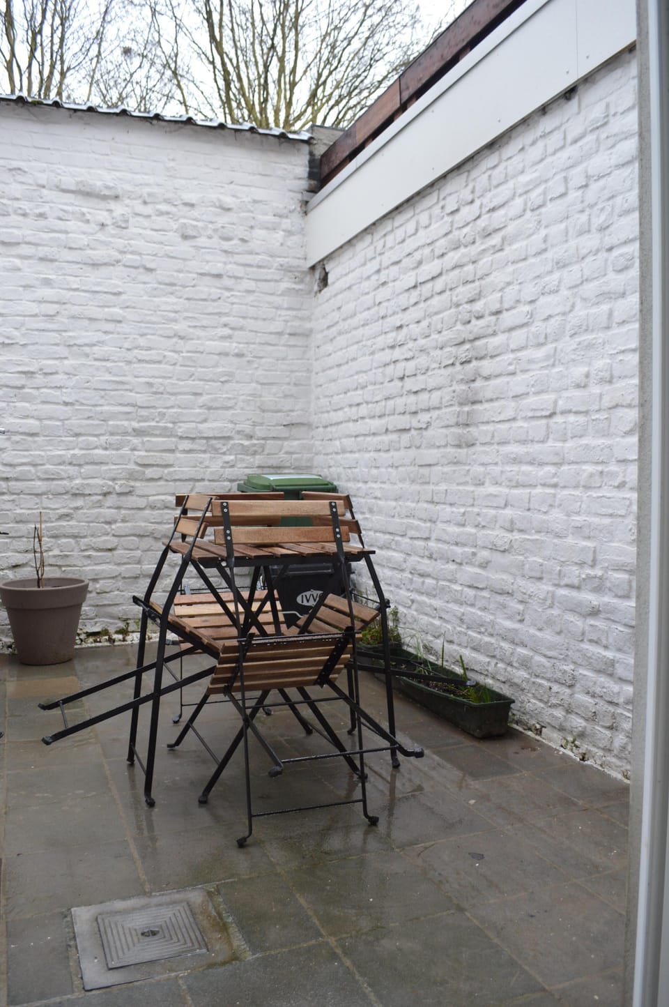 The terrace.