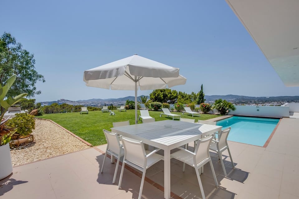 Patio, Pool and garden at ground floor level for easy entertaining