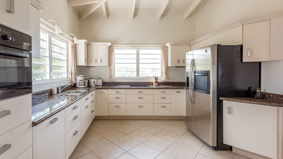 The spacious kitchen