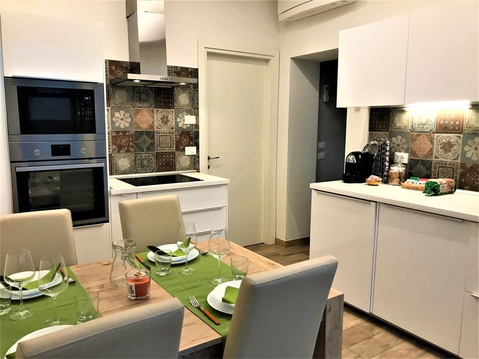 Family Apartment, 1 Bedroom, Hill View (Relax) | Private kitchen