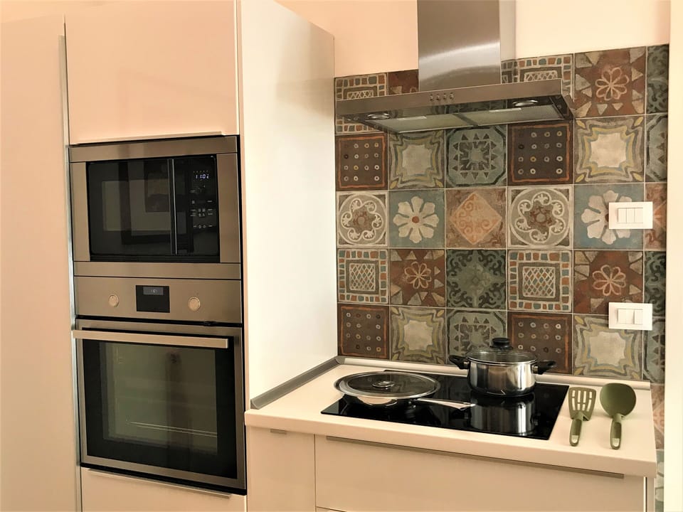 Family Apartment, 1 Bedroom, Hill View (Relax) | Private kitchen