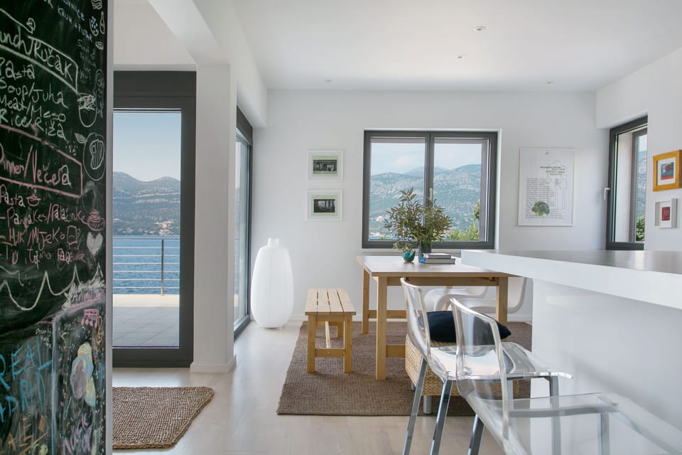 Villa | Living area | Flat-screen TV, stereo