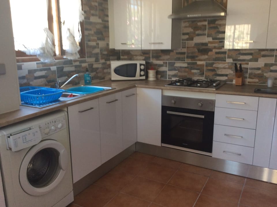 Kitchen now with all new appliances 