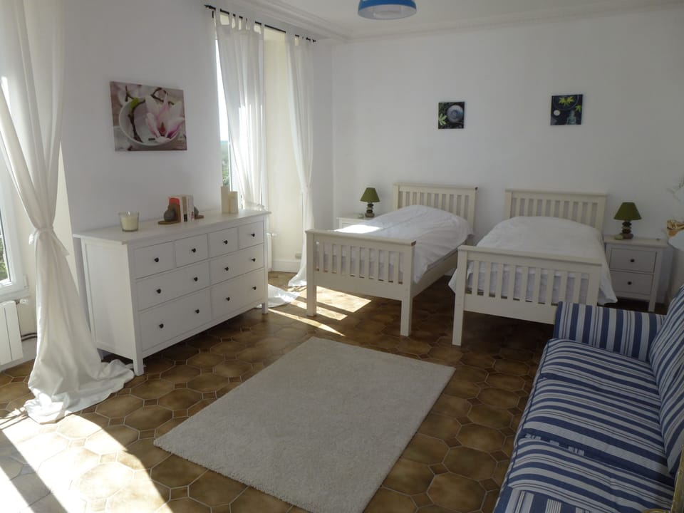 First floor, bedroom 3 can be twin or double