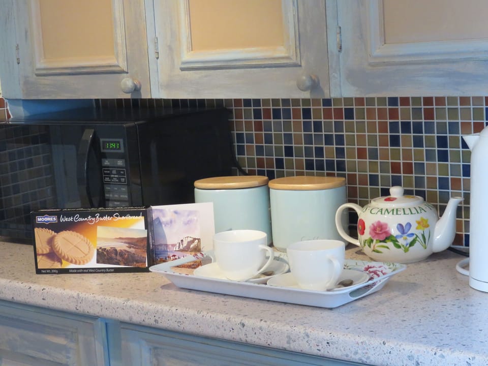Welcoming cup of tea on arrival at Bryher.