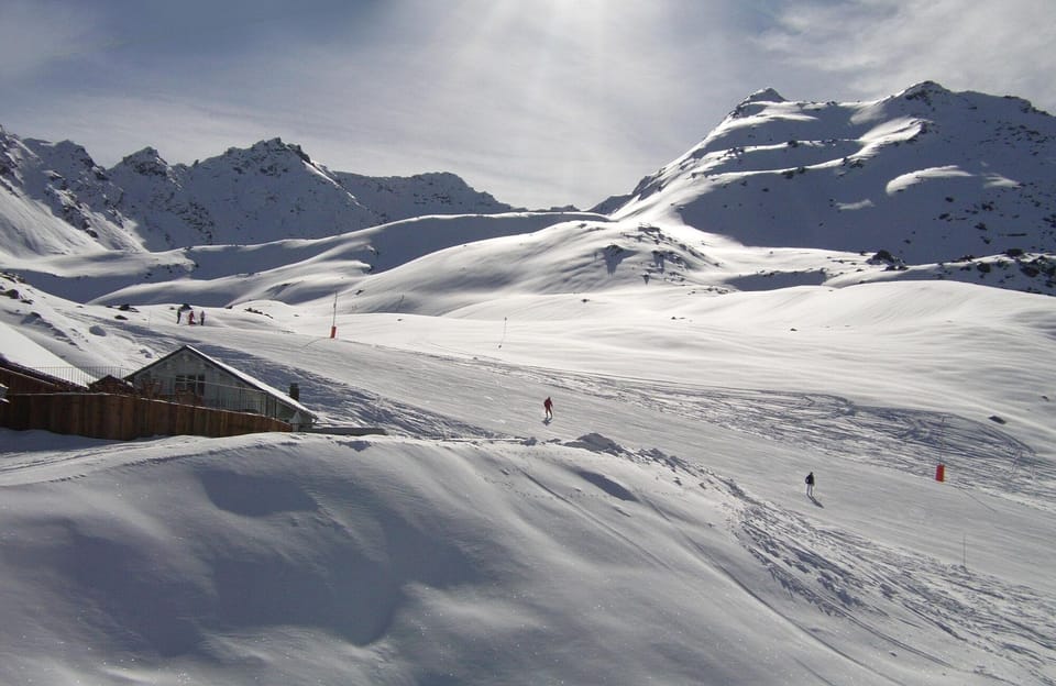 Snow and ski sports