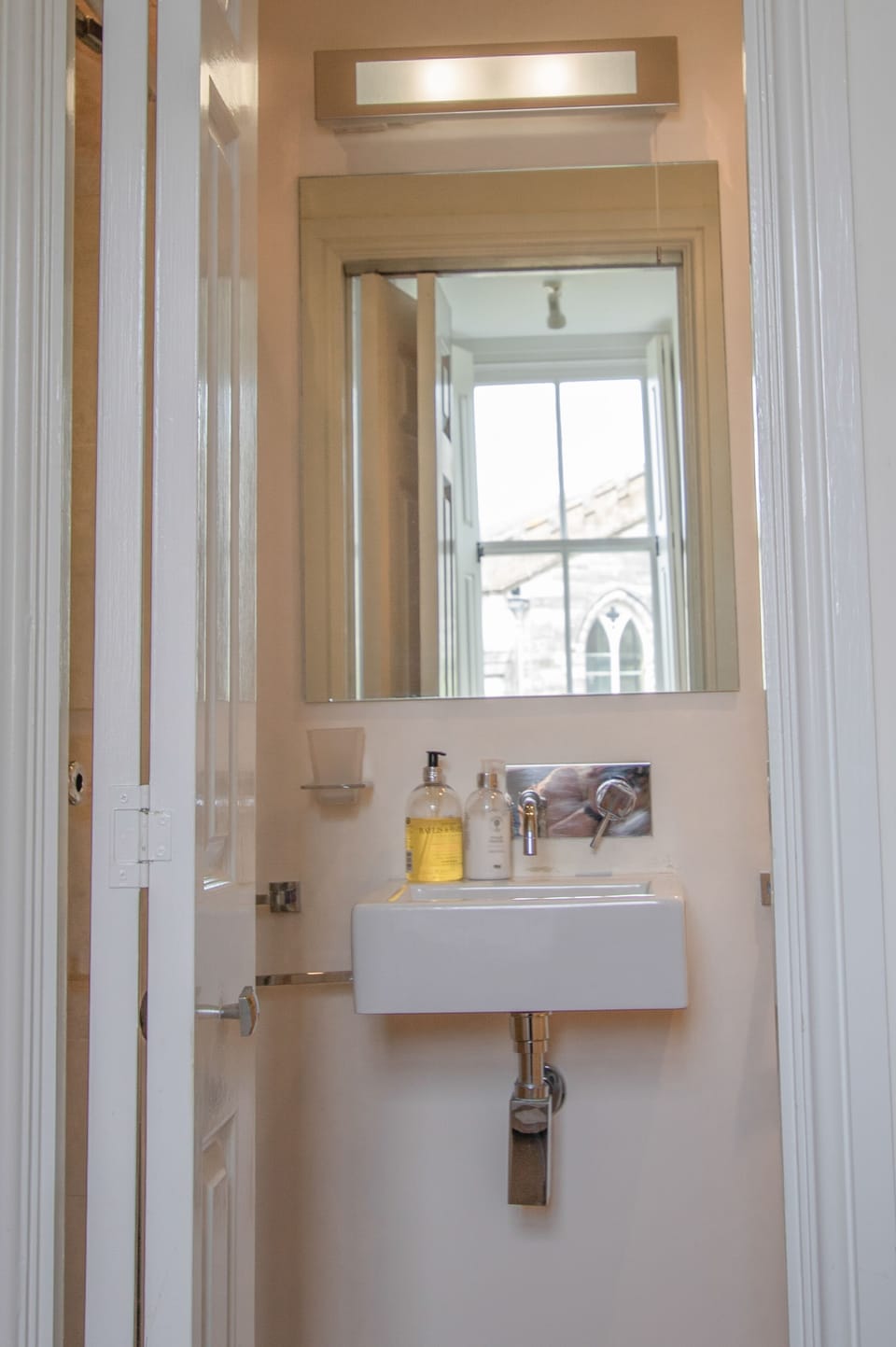 Hairdryer and Complimentary Toiletries